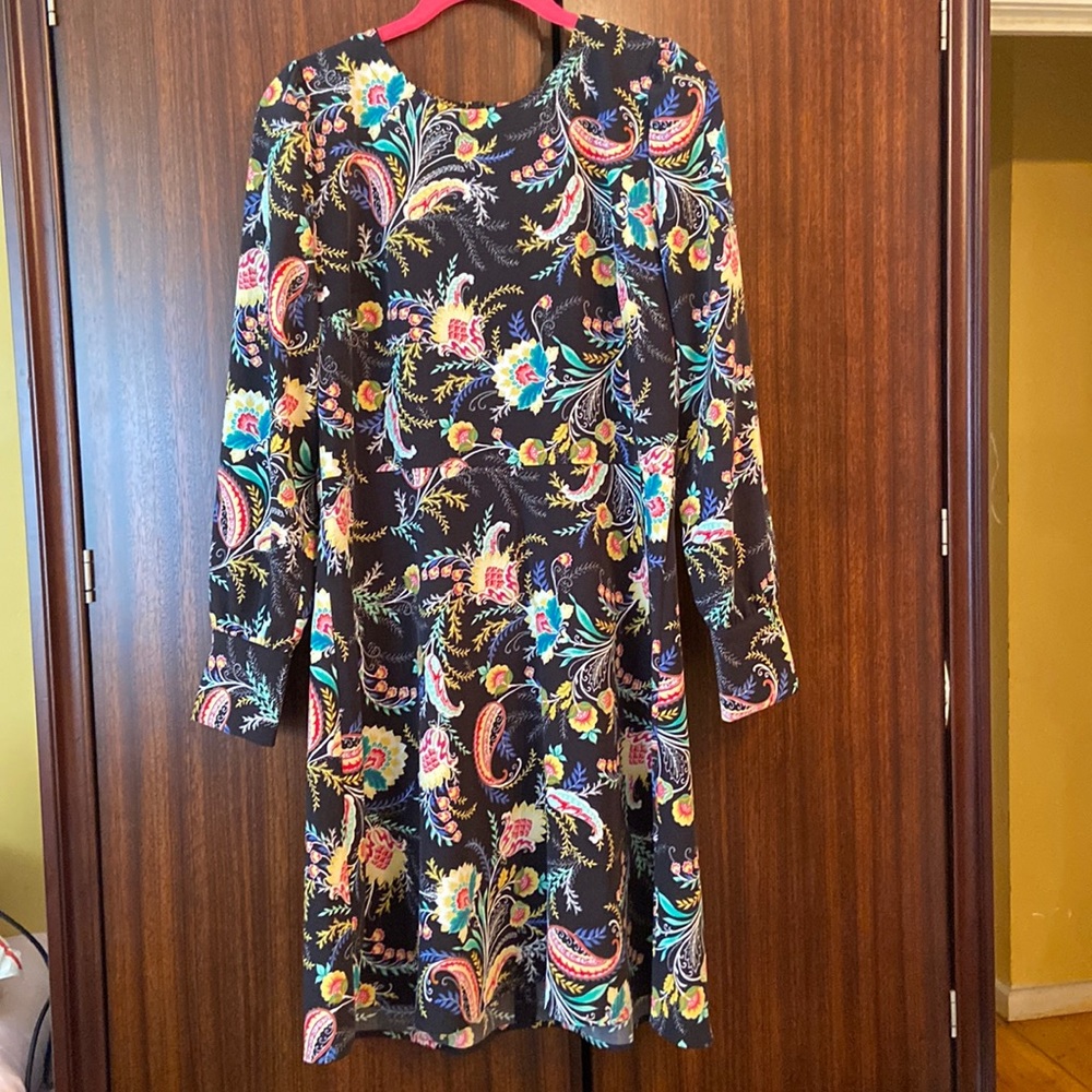 Loft Nwt empire waist classy paisley midis dress👗sz8 can fit a 8,6,even 4